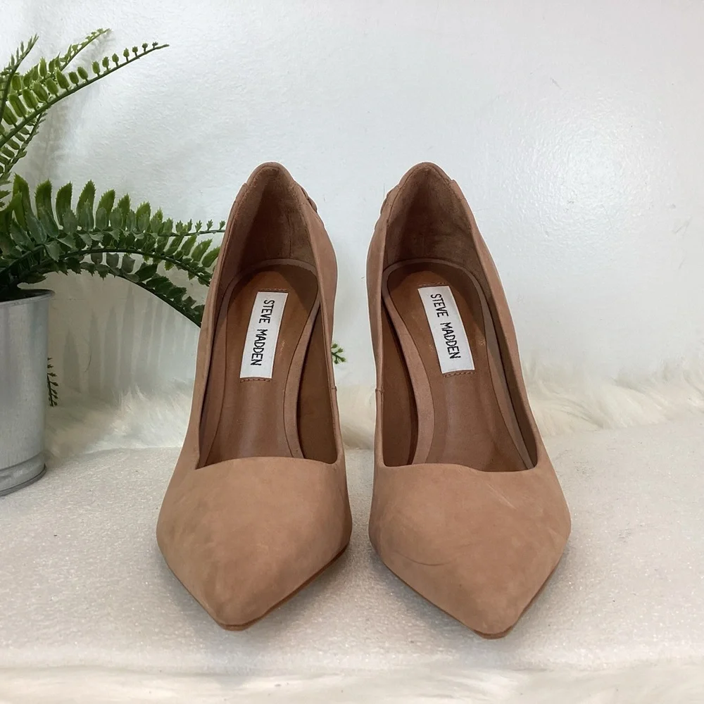 Steve Madden Nude Suede Pointed-Toe Stiletto Pumps